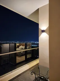 Luxurious apartment on the 22nd floor 12 minutes from Poliformum - Image 5