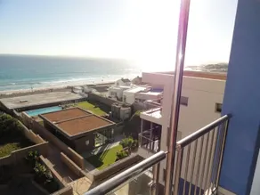Infinity Self Catering Beachfront Apartment 302 - Image 4