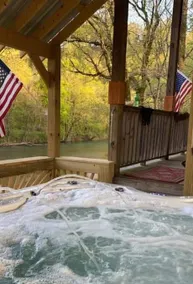 CreekView Cabin Retreat secluded w/ Jacuzzi - Image 4