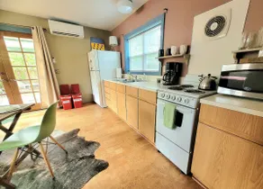 Emerald City Bungalow: 0.7 miles to Hayward Field - Image 4