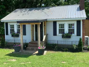 Oak Orchard Bliss: Angler’s Haven & Family Oasis - Image 4