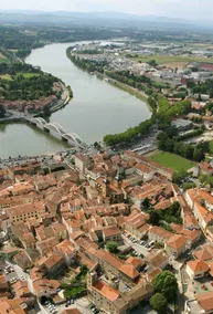 Getaway to the heart of Neuville, 20 minutes from Lyon - Image 3