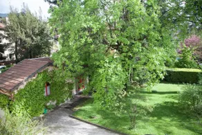 Bright Studio-House, City-centre with Parking - Image 2