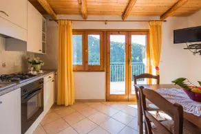 Dalìsa Castagno Vacation Homes With Parking - Image 2