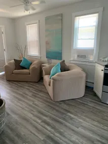 Newly Renovated, 3 BR, Steps away from Sunset Bay - Image 5