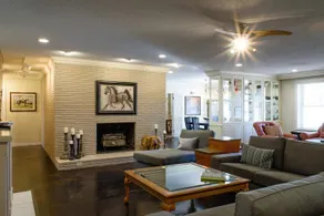Oakwood Manor - Steps to Oaklawn, minutes to Downtown, Lakes, More - Image 4