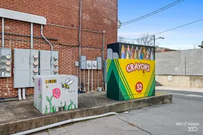 Hogs Hideaway On Dickson St. - Image 3
