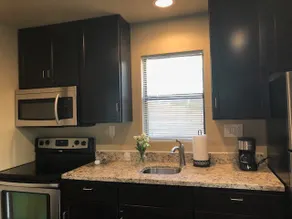 The Casitas on Canyon - Image 4