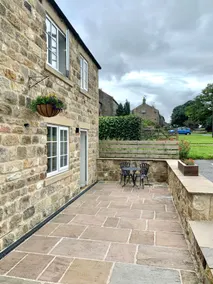 Swan Cottage - Image 2