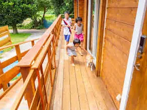 LOG|Ishigaki Island North, authentic log house, whole house rental|BBQ, 5-minute walk to the sea, large dogs are OK - Image 5