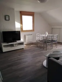 Very quiet apartment above the owner's. - Image 5
