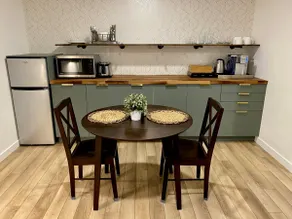 Close to OSU•King Suite•Private•Spacious - Image 5