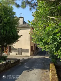 Pleasant townhouse in the heart of the village. - Image 5