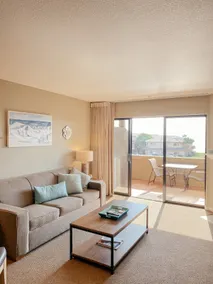 2bed OceanFront condo w/Pools+HotTub - Image 3