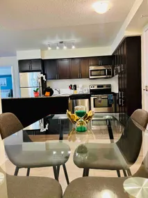 2BR+2Bath Urban Condo Toronto - Image 4