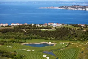 Sea view Apartment & Golf Resort - Image 3