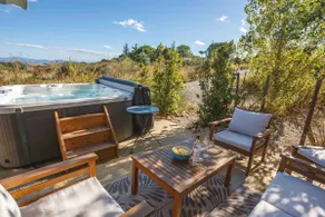 The home of a nature enthusiast - private jacuzzi - Image 4
