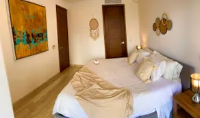 Beautiful apartment with partial ocean view - Image 5