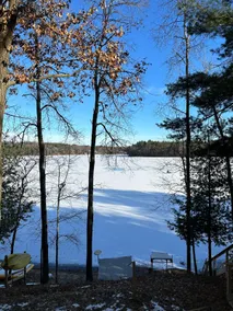 Charming All-Season Lake House Getaway - Image 2