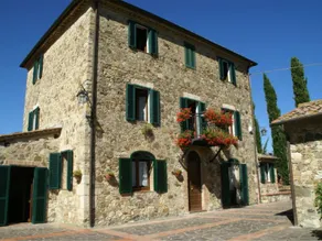 THE KING'S HOUSE - Image 4