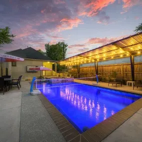 Tobin Hill Oasis - 3BD, 2BH: pool, sitting jet tub - Image 2
