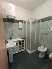 the house of friends on the first floor - Image 5