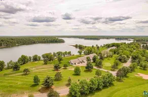 Resort cabin lake, pool, golf, hike, play; Danbury - Image 5
