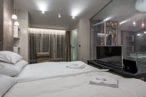 Prestige Castle Apartment - Image 3