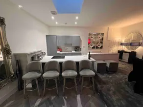 The Hideaway in the heart of Stirling City Centre - Image 5