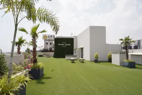 The Johari Luxury 1BRStudio Apt.City Center +POOL - Image 5