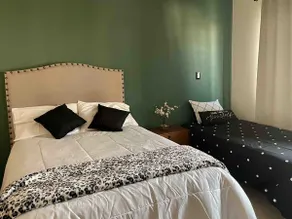 Residence with an excellent location and security - Image 2
