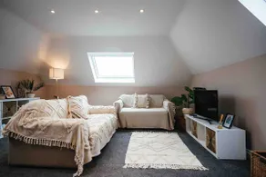 Stylish Loft above Country Pub - Free Parking - Image 2