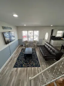 Beautiful 3 bed 2 bath home Close to NYC - Image 3