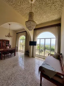 Bright & spacious maisonette, views, outdoor area - Image 4