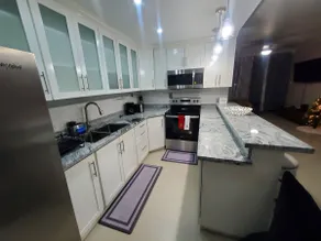 Suite at the Courtleigh Towers - Image 3