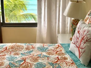 Popular 1 bed condo with pool & amazing sea views - Image 2