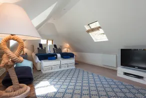 The Upper Deck Stunning converted open plan barn. - Image 3