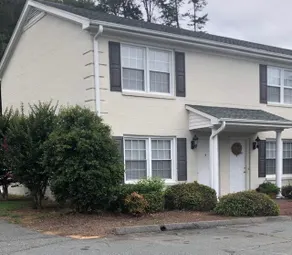 The Meadowbrook - 15 Minutes to Winston Salem - Image 2
