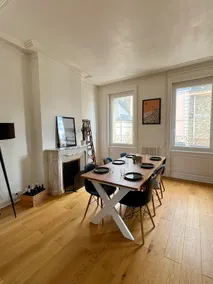 Triplex with view of theater Hyper Centre - Image 5