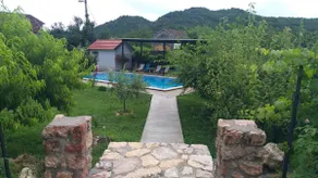 Rustic village - Image 2