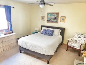 Spacious Stowe condo Amzing views w/shared hot tub - Image 2