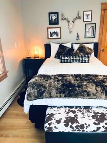 Trailside Retreat - Walking distance to everything - Image 4