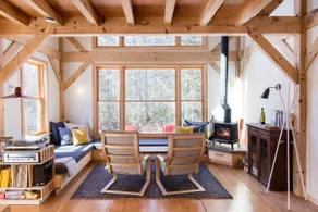 East Coast charm, cabin and hot tub by the river - Image 5