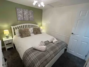 Central Brentwood House - Image 2