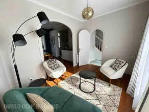 Fouras, a villa with character, featuring direct private access to the beach. - Image 2
