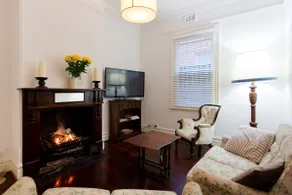 Comfortable Subiaco cottage - Image 2