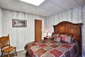North Scott Lake Country Apartment Lake Access - Image 4