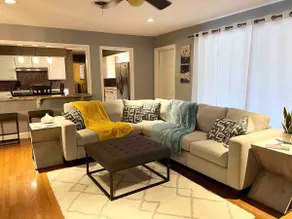 Ocean Dr Gem! Walk 2 Bay & Downtown. Spacious! - Image 3