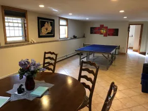 Hidden Gem Near Boston w/ 2 bedrooms and huge family and activity room space - Image 5