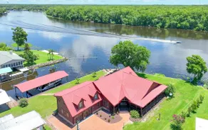 Riverview Lodge-5 bdrm/ 3 bth Big Discounts - Image 3